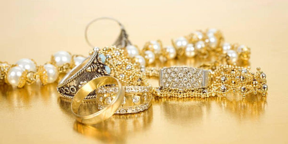 Gold-&-Diamond-Jewellery